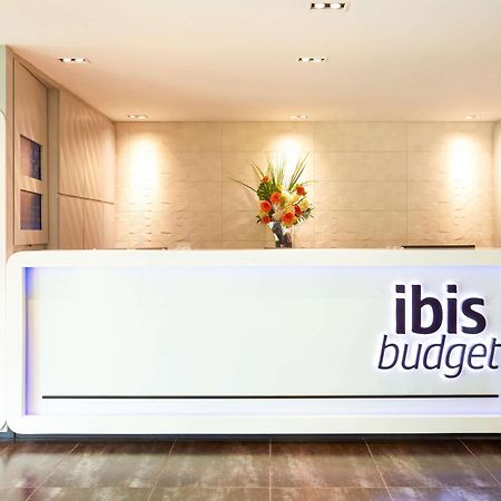 Ibis Budget Singapore Selegie Экстерьер фото
