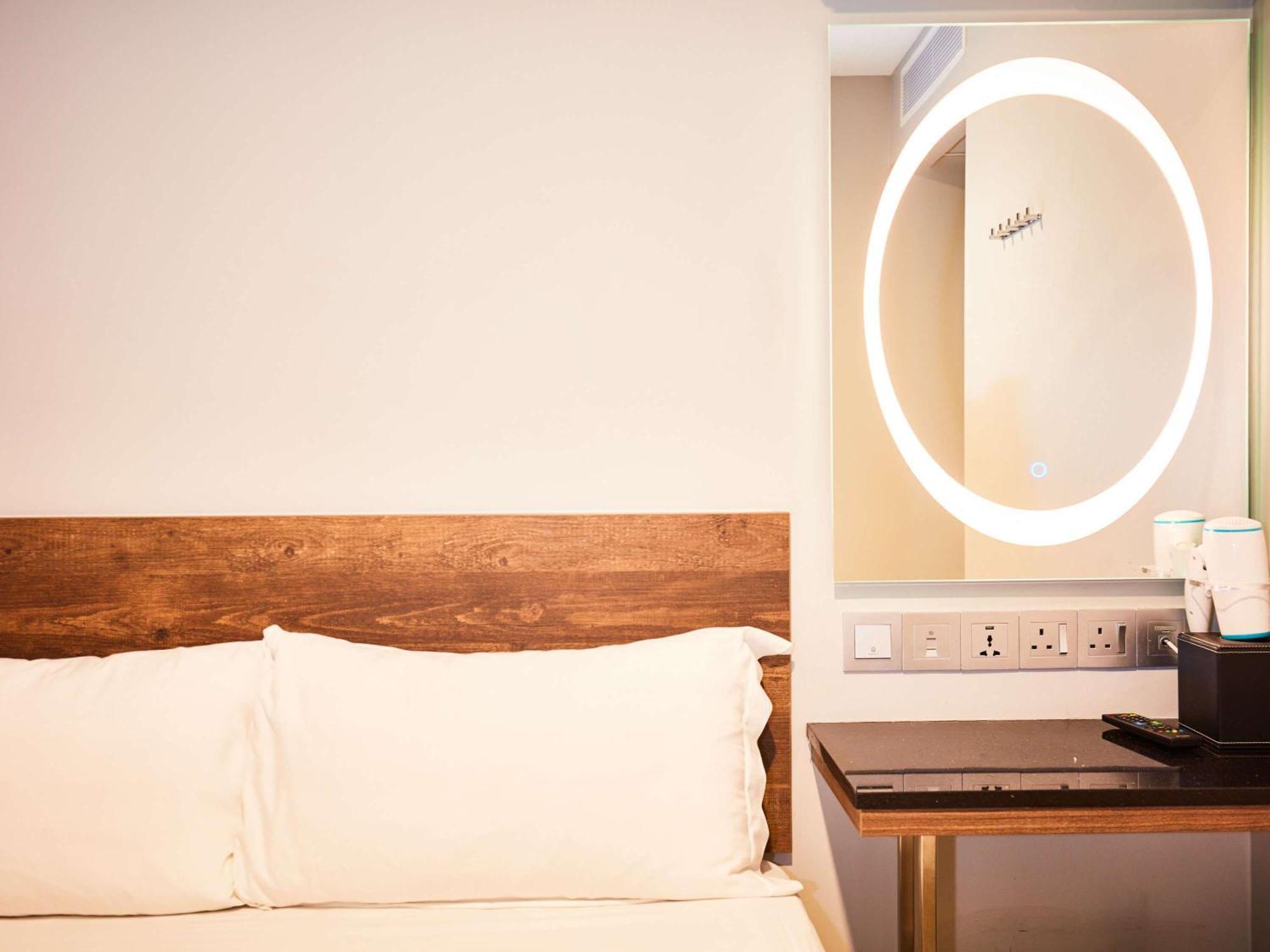 Ibis Budget Singapore Selegie Экстерьер фото