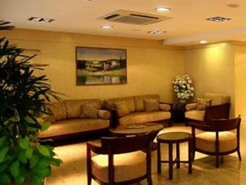 Ibis Budget Singapore Selegie Экстерьер фото