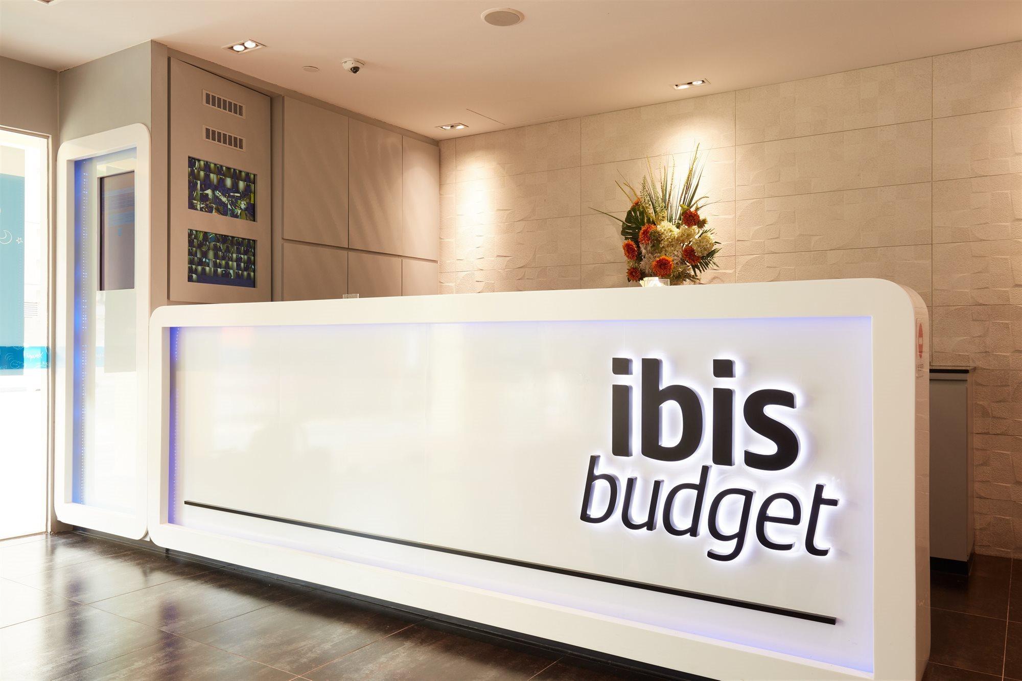 Ibis Budget Singapore Selegie Экстерьер фото